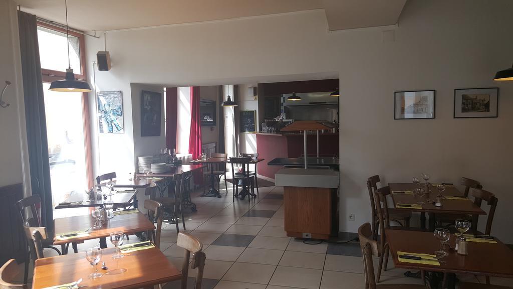 Au Pigeon Blanc Hotel Andouille Luaran gambar